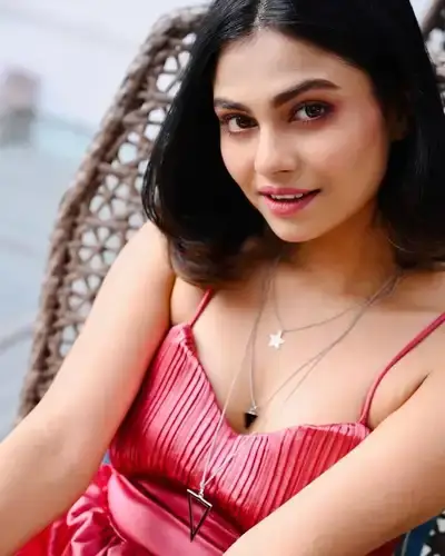 Call Girls Service in Tizit